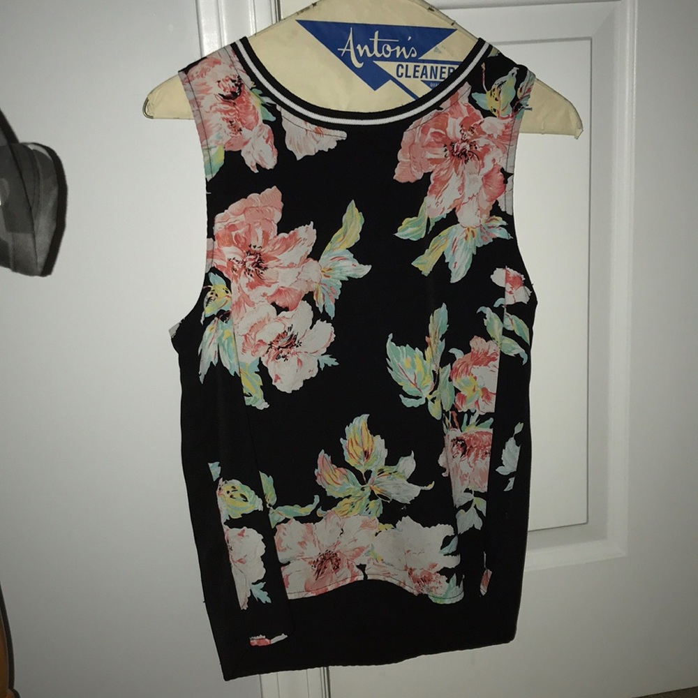 Floral top